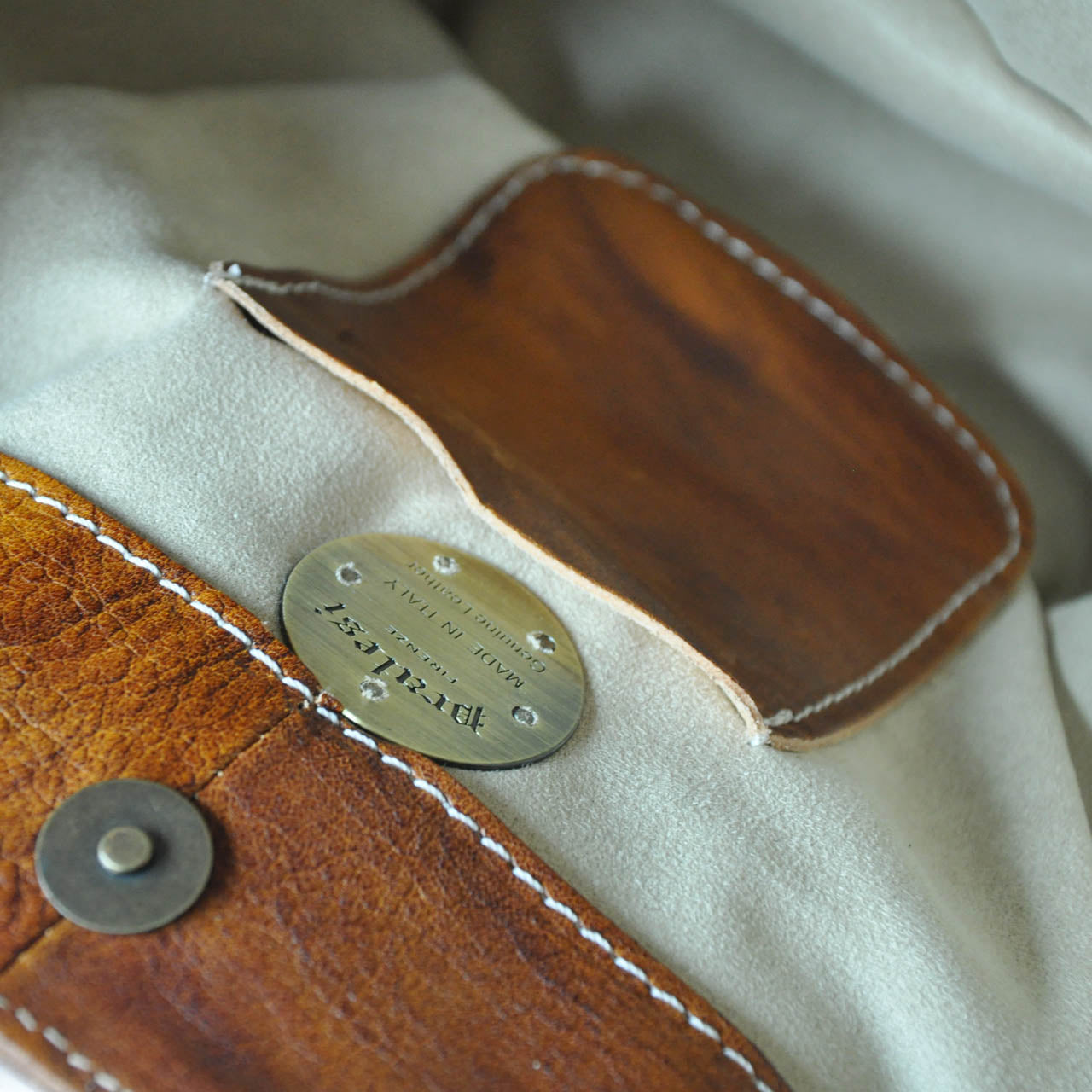 Pratesi Collodi イタリア製 レディースハンドバッグ ベジタブルダイレザー - ブラック