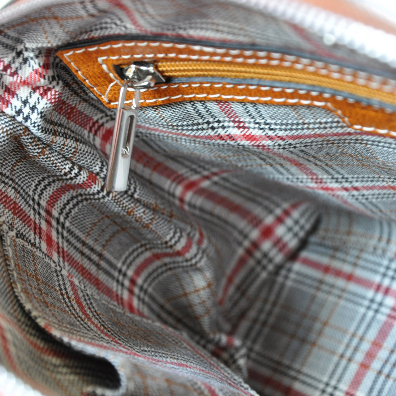 Bolsa pequena Pratesi Versilia em couro italiano genuíno - Couro italiano curtido vegetalmente estilo Chianti