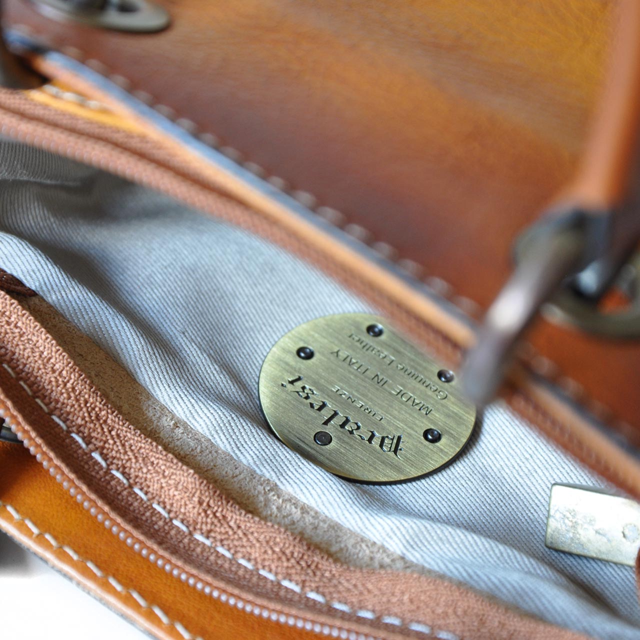 Pratesi Bagnone Lady Bag in vegetable-dyed leather - Cherry