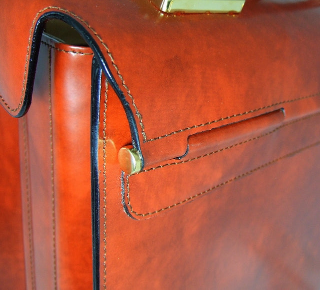 Pratesi Lorenzo il Magnifico King Pilot Case in genuine Italian leather